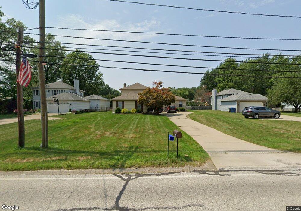 7260 Fitch Rd, Olmsted Falls, OH 44138 - photo 1