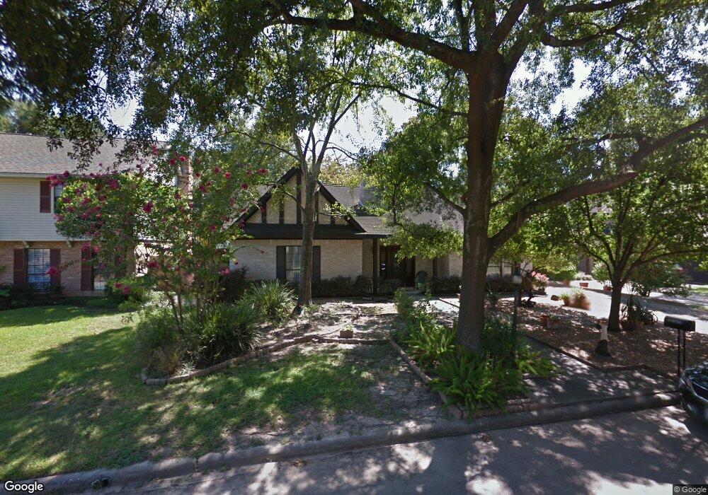 7911 Hilshire Green Dr, Houston, TX 77055 - photo 1