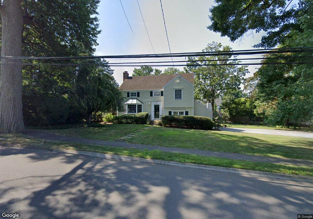 154 Middlesex Rd, Darien, CT 06820 - photo 1