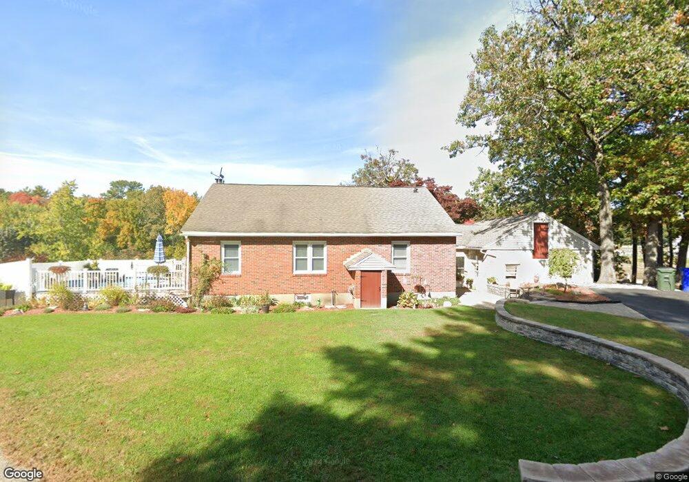 376 Donald St, Manchester, NH 03102 - photo 1