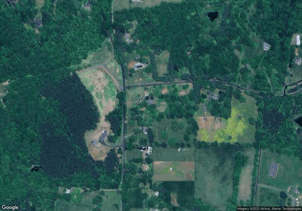 5783 Georgetown Rd, Broad Run, VA 20137 - photo 1