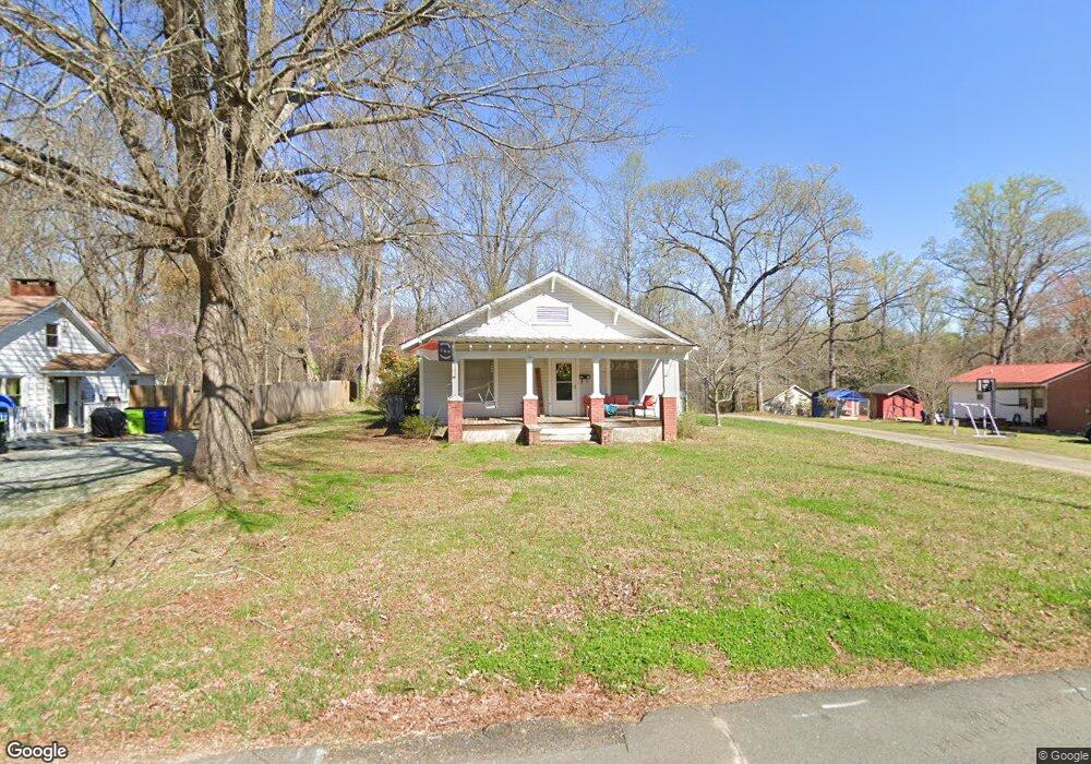 502 W 8th St, Siler City, NC 27344 - photo 1