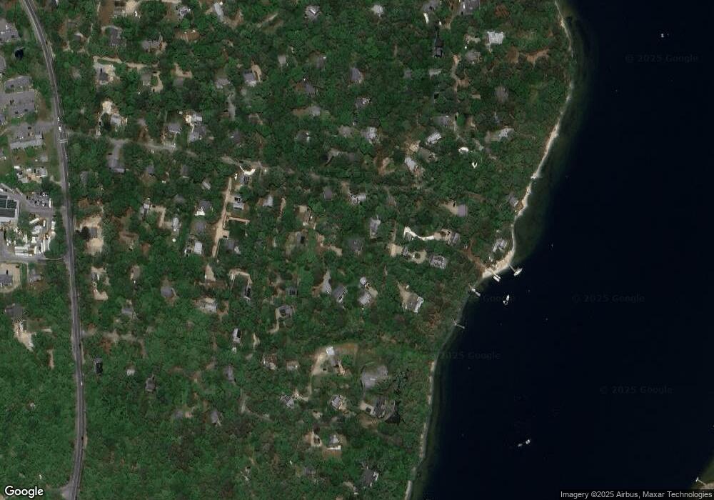 14 Waverly St, Vineyard Haven, MA 02568 - photo 1