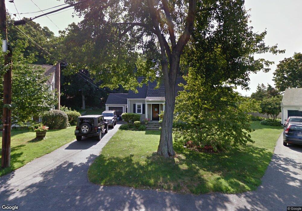 9 Hilltop Cir, Woburn, MA 01801 - photo 1