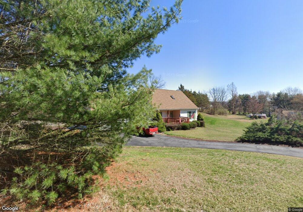 5039 Valley View Rd, Mohnton, PA 19540 - photo 1