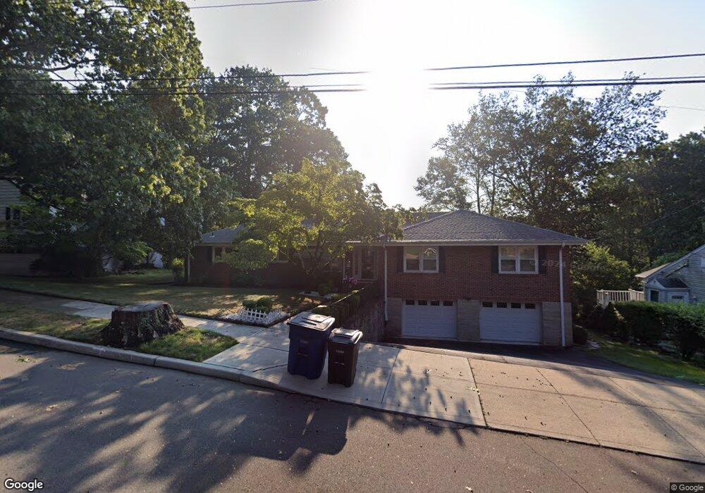 240 Stevenson Rd, New Haven, CT 06515 - photo 1