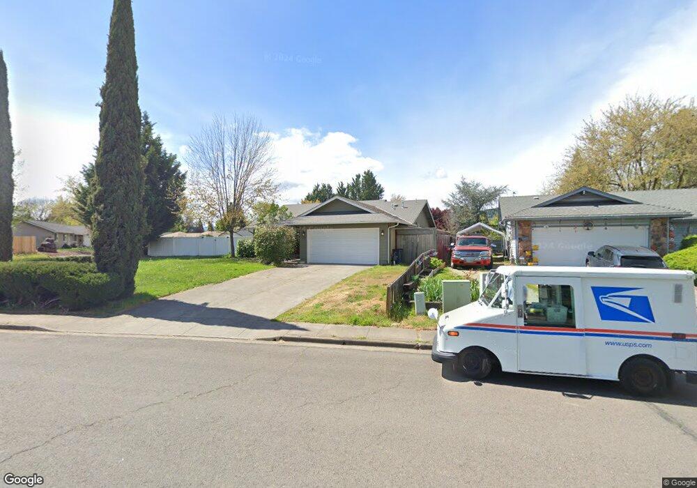 212 Glenn Way, Central Point, OR 97502 - photo 1