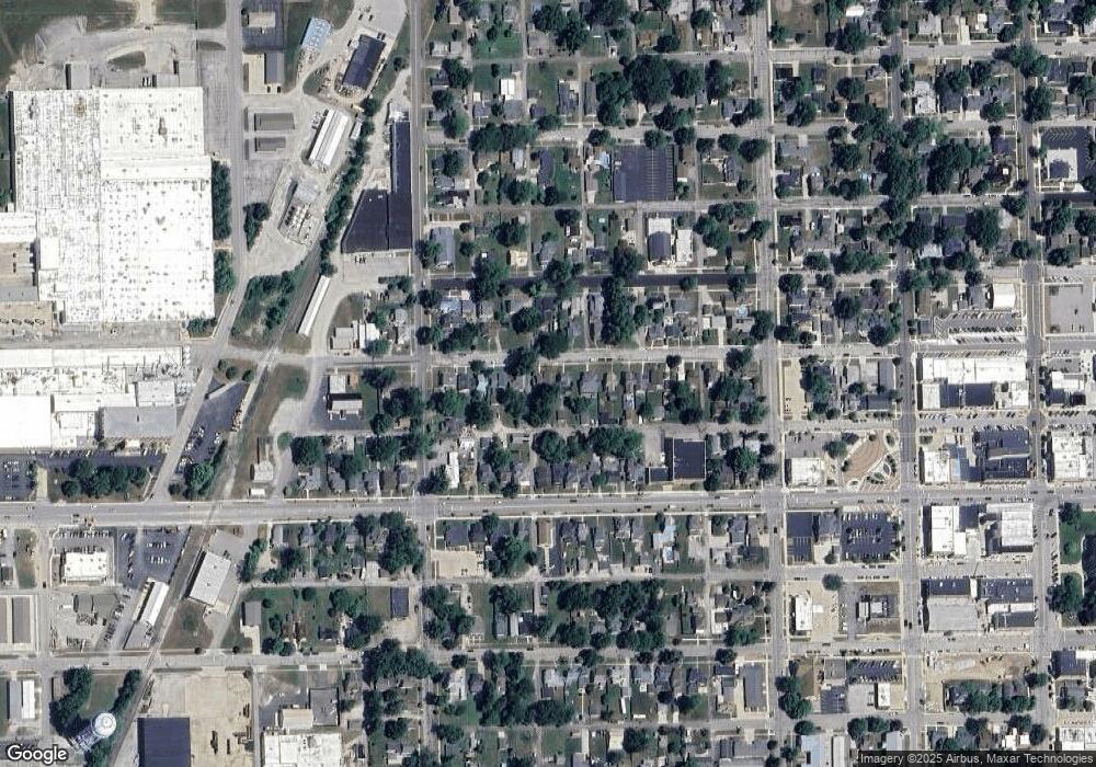 345 W 5th St, Auburn, IN 46706 - photo 1