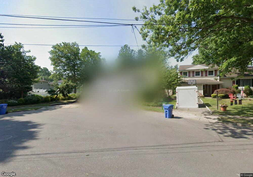 54 Hunter Ln, Woodbridge, NJ 07095 - photo 1