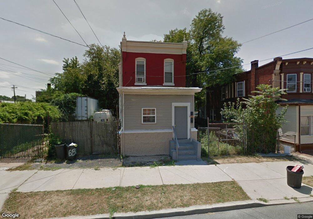 686 Tulip St, Camden, NJ 08104 - photo 1