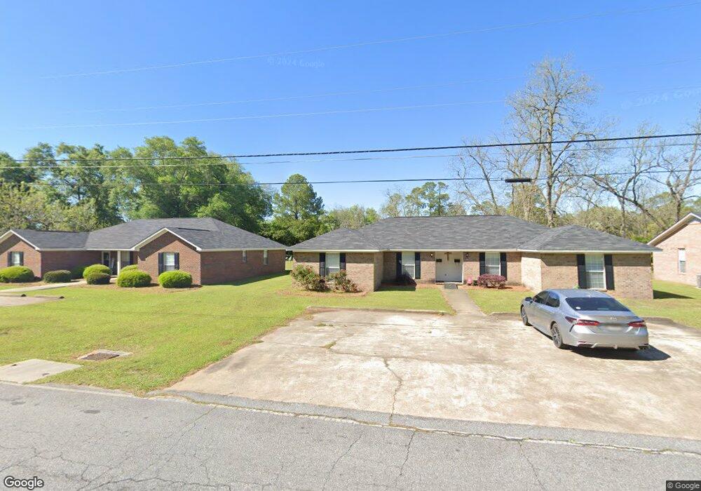 21 W Bennett St, Camilla, GA 31730 - photo 1