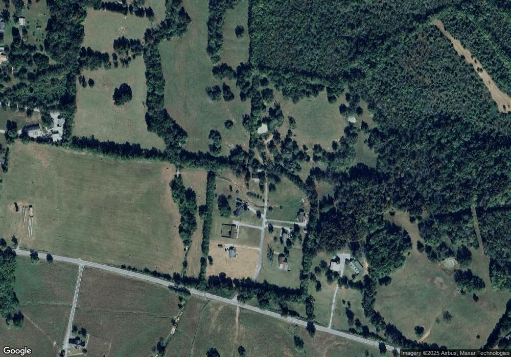 119 Roscoe Rd, Shelbyville, TN 37160 - photo 1