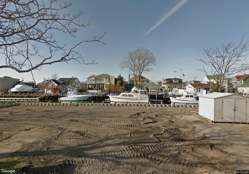 226 Sportsmans Ave, Freeport, NY 11520 - photo 1