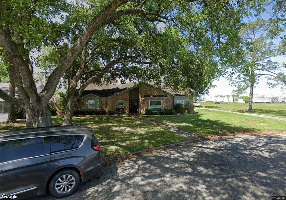 1900 Circle Dr, Bay City, TX 77414 - photo 1