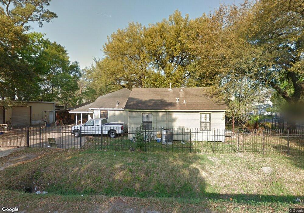 628 Doverside St, Houston, TX 77022 - photo 1