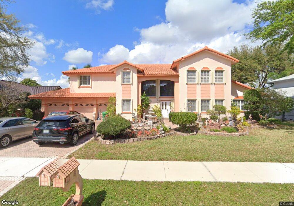 10301 SW 20th St, Davie, FL 33324 - photo 1