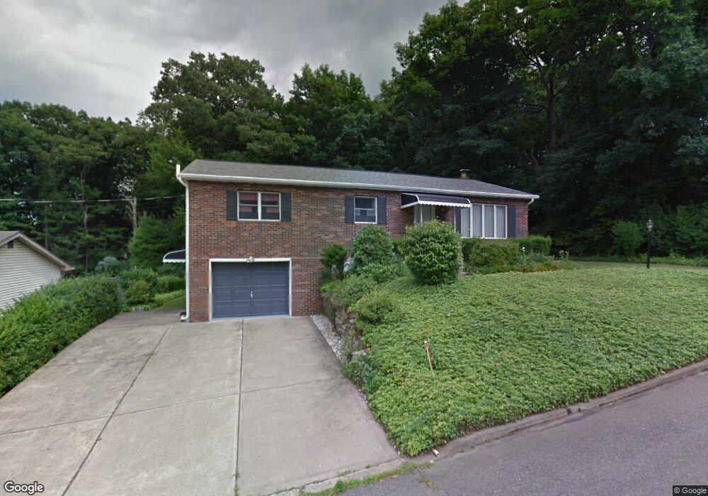 879 N Wyoming St, Hazleton, PA 18201 - photo 1