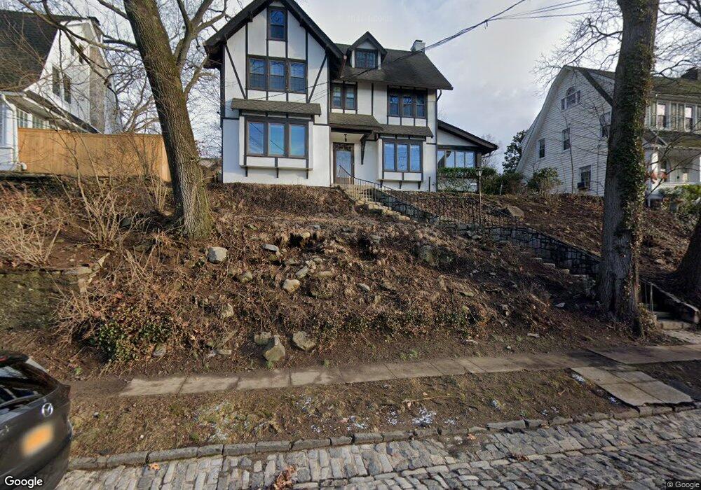 38 Chatfield Rd, Bronxville, NY 10708 - photo 1