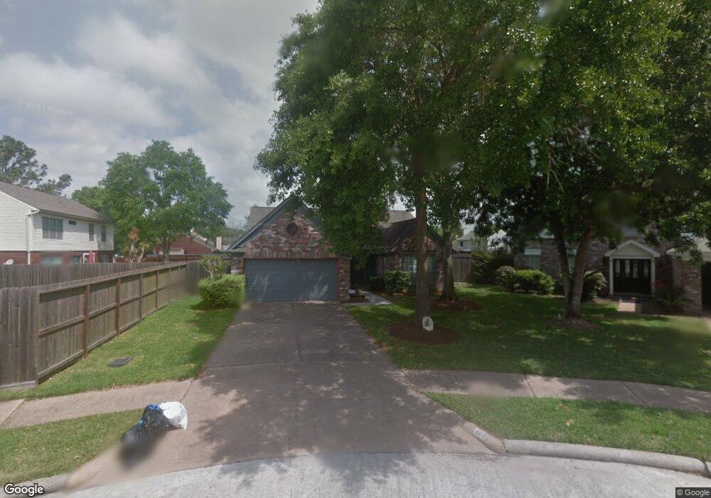 4022 Spring Grove Ct, Pearland, TX 77584 - photo 1