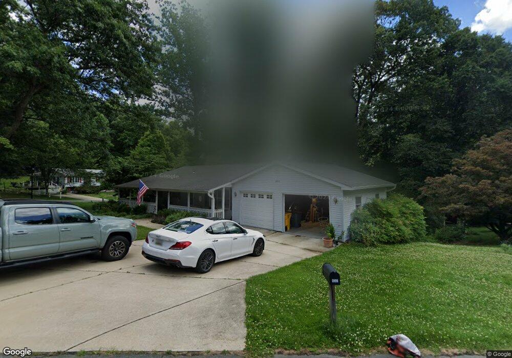 633 Wayward Dr, Annapolis, MD 21401 - photo 1