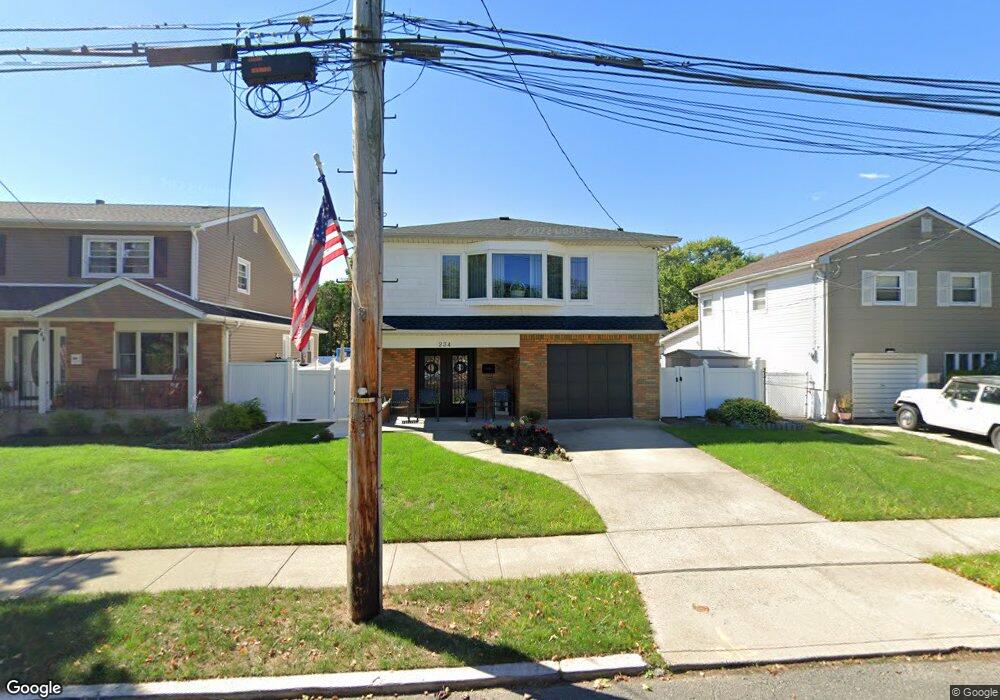 234 Chesterton Ave, Staten Island, NY 10306 - photo 1