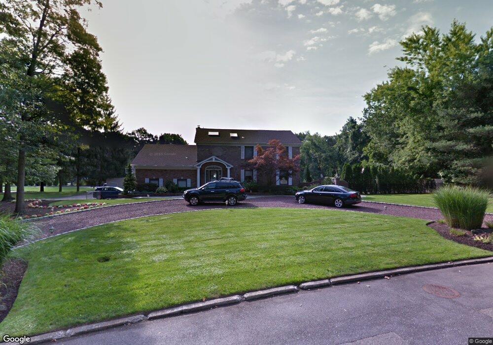 20 Rustic Gate Ln, Dix Hills, NY 11746 - photo 1