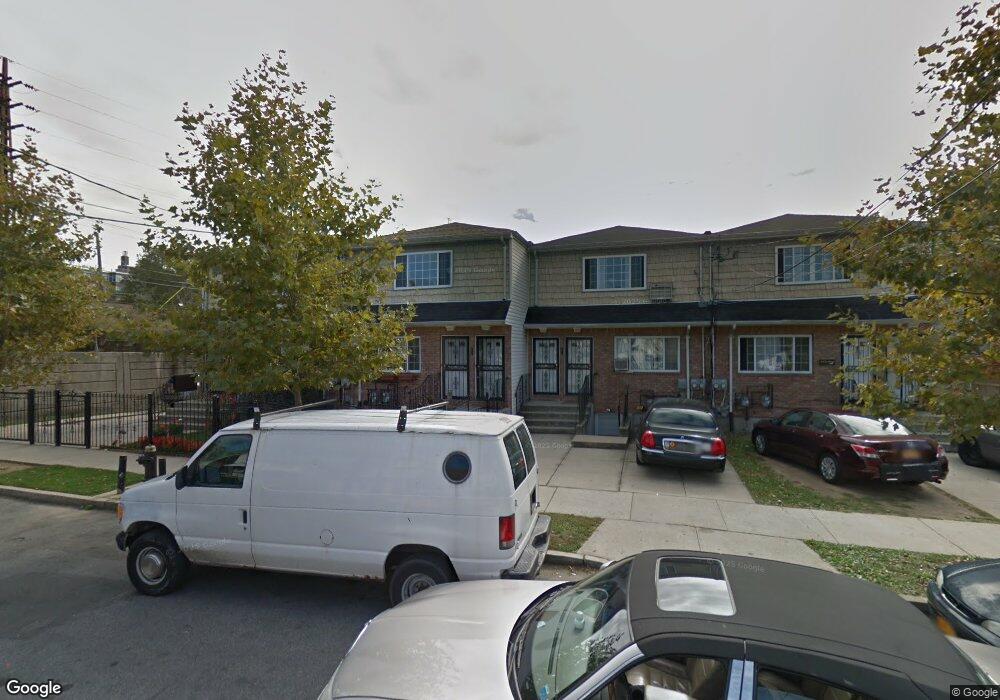 15712 109th Ave, Jamaica, NY 11433 - photo 1