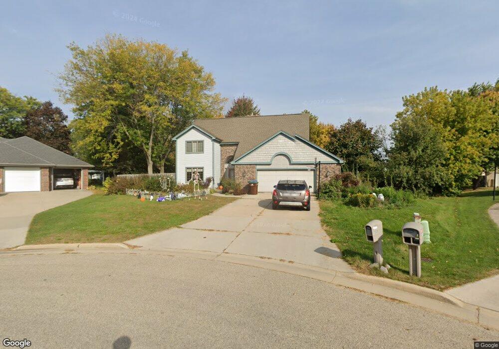 3325 W Twin Willow Ct, Appleton, WI 54914 - photo 1