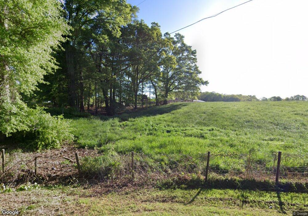 809 Mandeville Rd, Carrollton, GA 30117 - photo 1