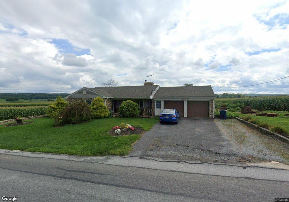 556 Strasburg Rd, Paradise, PA 17562 - photo 1