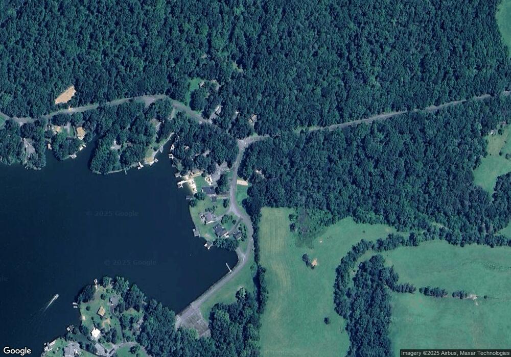 41 S Lakeshore Dr, Louisa, VA 23093 - photo 1