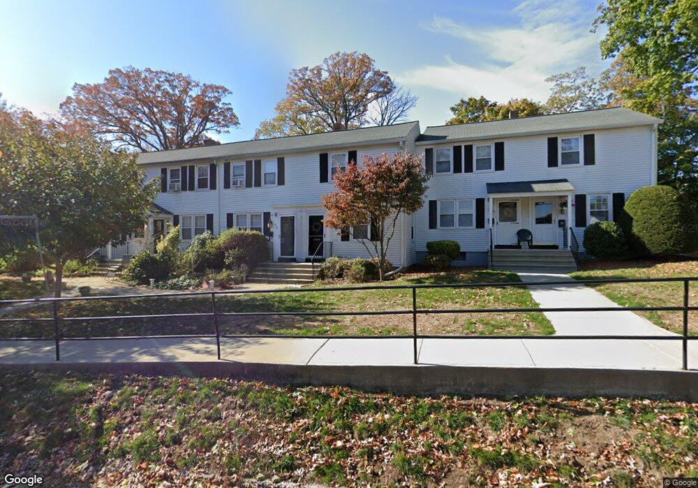 411 Sylvan Knoll Rd unit 411, Stamford, CT 06902 - photo 1