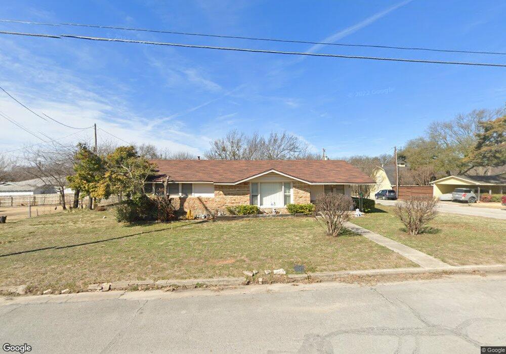 1100 S Trinity St, Decatur, TX 76234 - photo 1