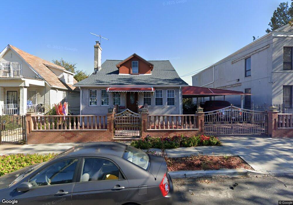 10415 165th St, Jamaica, NY 11433 - photo 1