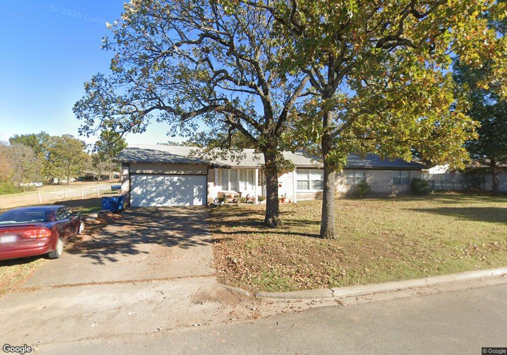 501 Garden Ln, McAlester, OK 74501 - photo 1