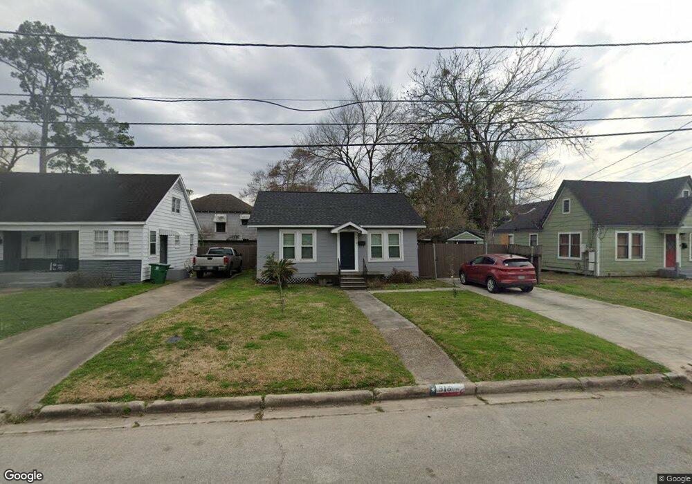 916 Avenue of Oaks St, Houston, TX 77009 - photo 1