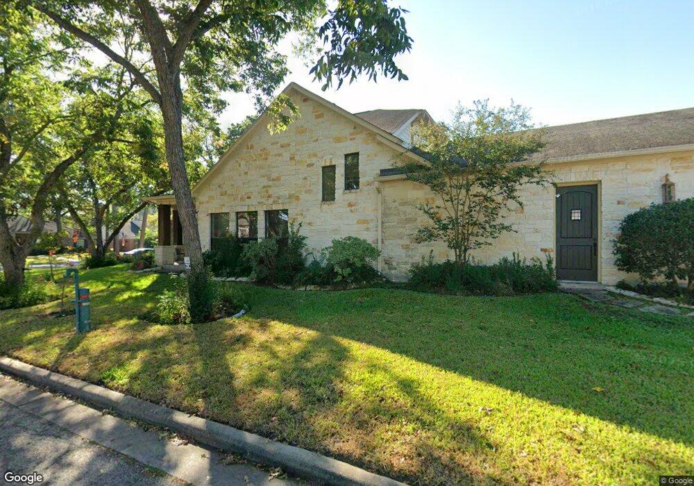 363 Wycliffe Dr, Houston, TX 77079 - photo 1