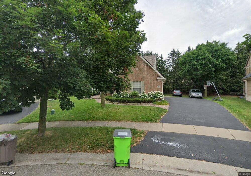 7513 Acorn Hill Ct, West Bloomfield, MI 48323 - photo 1