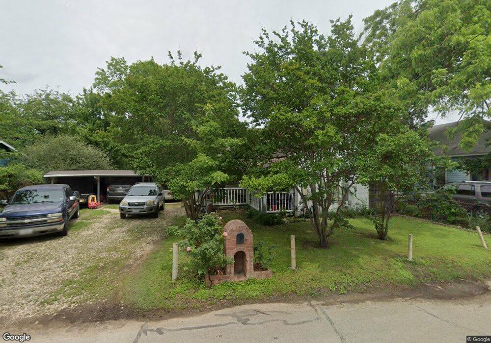 706 N Wilhite St, Cleburne, TX 76031 - photo 1