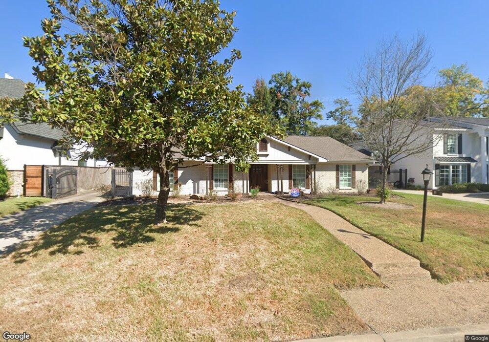 13630 Pebblebrook Dr, Houston, TX 77079 - photo 1