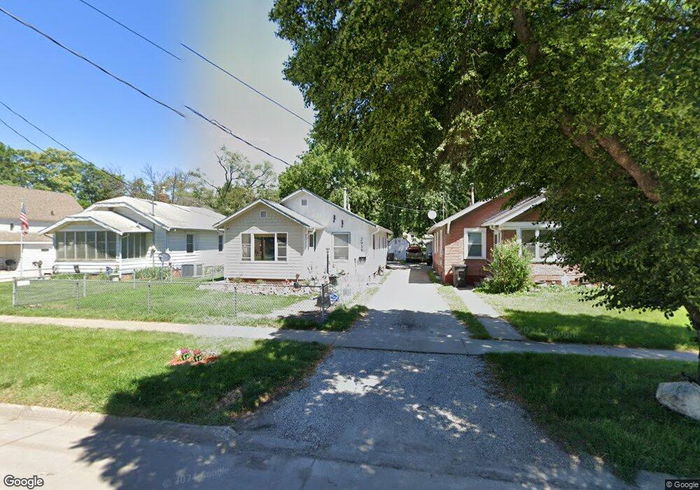 2918 E Grand Ave, Des Moines, IA 50317 - photo 1