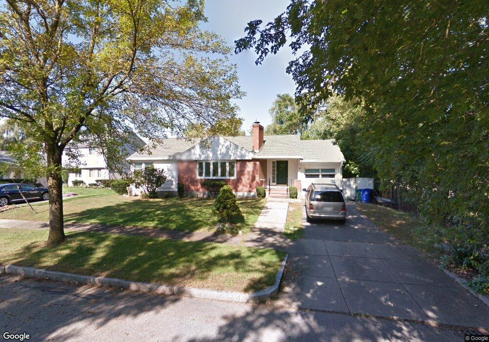 31 Pratt Dr, West Newton, MA 02465 - photo 1