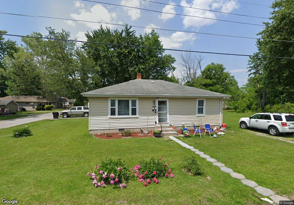 590 W Cross St, Austin, IN 47102 - photo 1