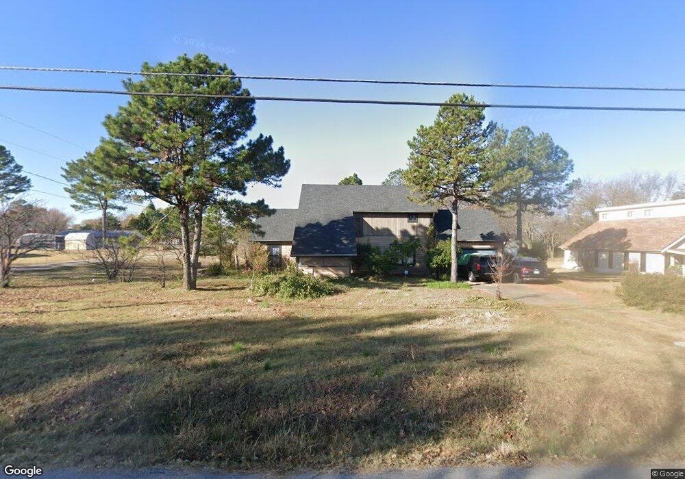 1301 N 5th St, Henryetta, OK 74437 - photo 1