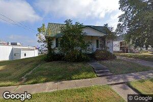 113 E Houston St, Morganfield, KY 42437