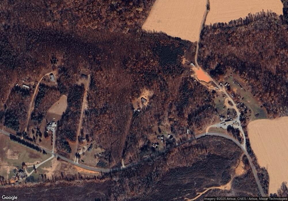 700 Robinhood Rd, Callands, VA 24530 - photo 1