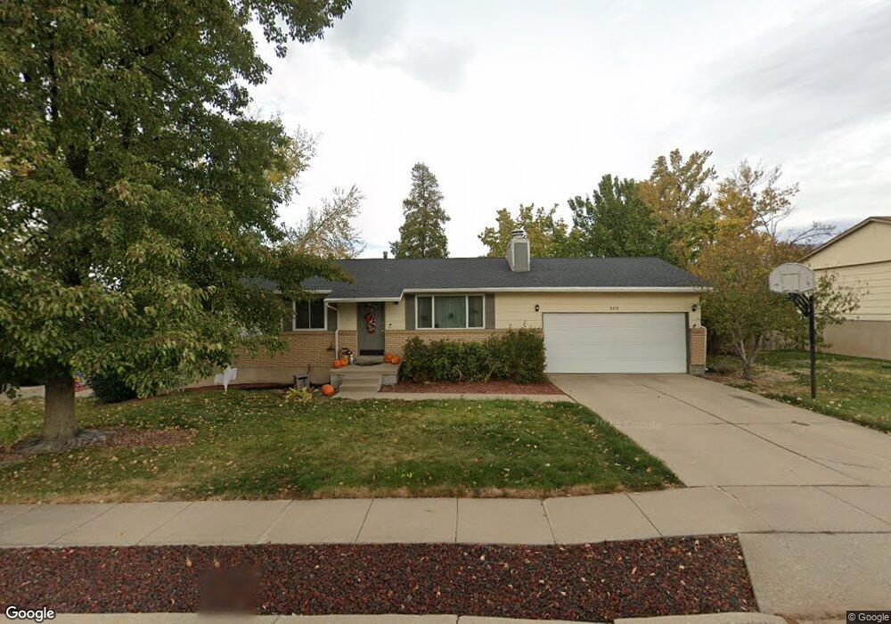 906 Nottingham Rd, Woods Cross, UT 84087 - photo 1