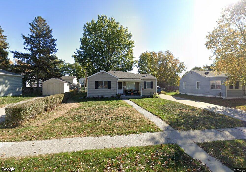 304 E 19th St S, Newton, IA 50208 - photo 1