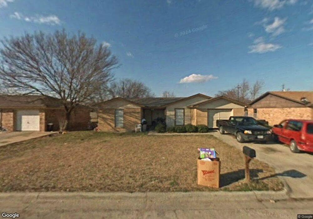 1507 Patricia Dr, Gainesville, TX 76240 - photo 1