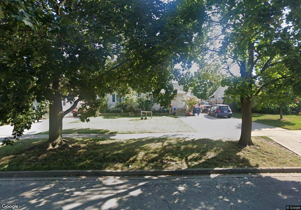 2313 Marshall Pkwy, Waukegan, IL 60085 - photo 1